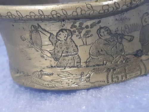 RARO Antiguo Chino Latón Con Incrustaciones Flores Seda Ropa Carbón Hierro JADE Mango - Imagen 10 de 12