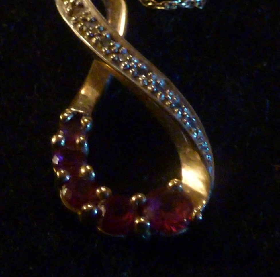 10K SOLID YELLOW GOLD RUBY/DIAMOND ACCTED INFINIT… - image 4