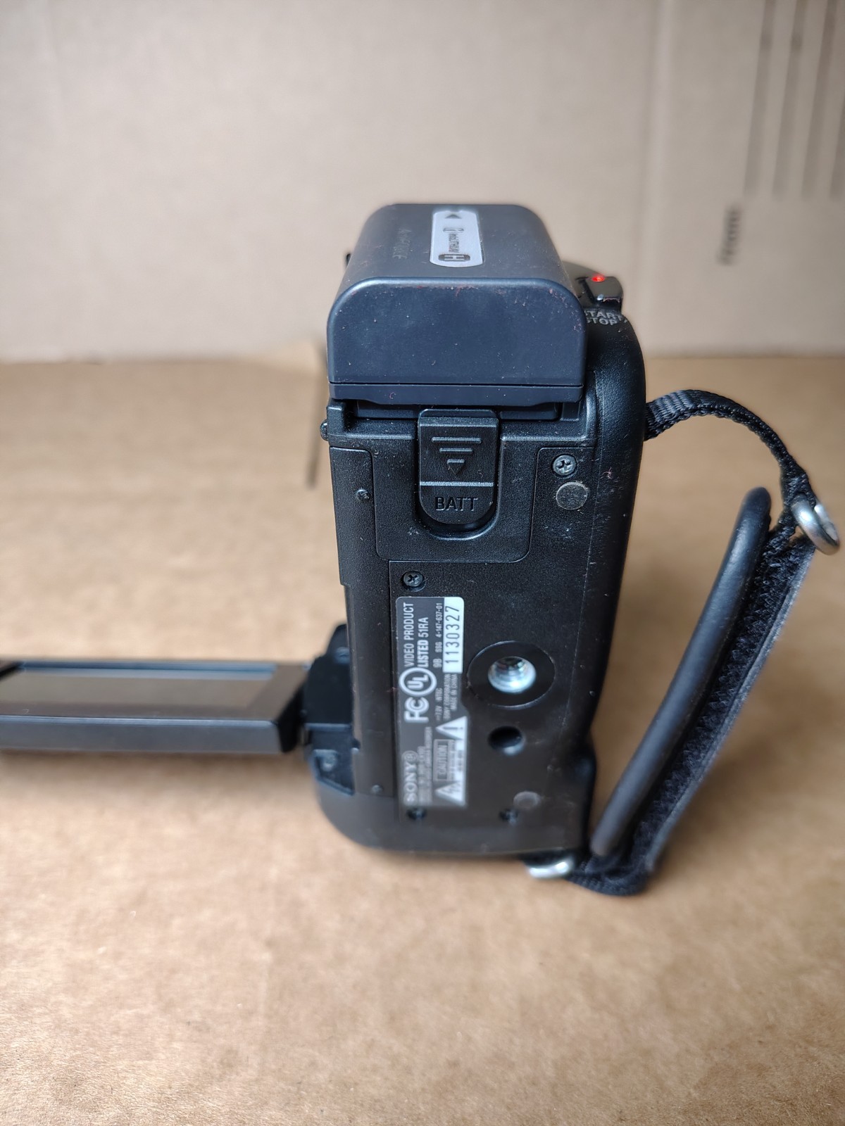 Sony HDR-CX100 HD Handycam Camcorder (Black) w/ 8GB Internal Memory