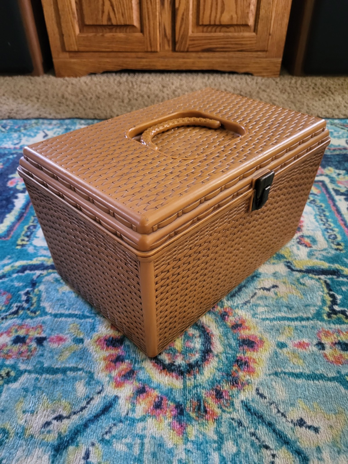Vintage Wilson Wil-Hold Faux Wicker Basket Weave Sewing Box Tote w/Tray Insert