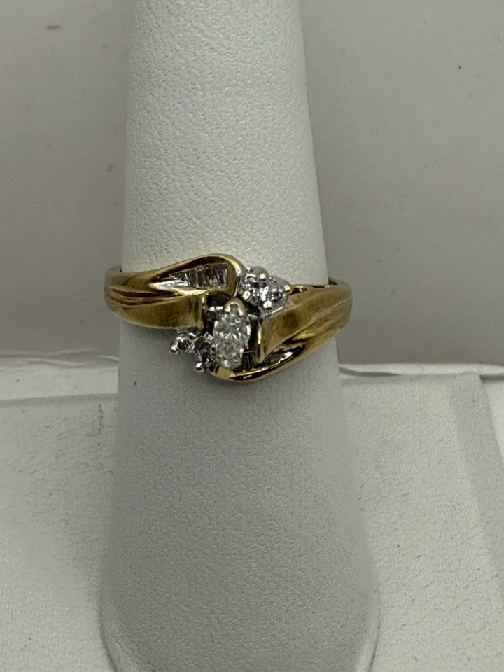 Wedding Set 14k Yellow Gold Marquise Baguette Rounds .25 CTW 3.6 Grams Size 7 - Image 4 of 4