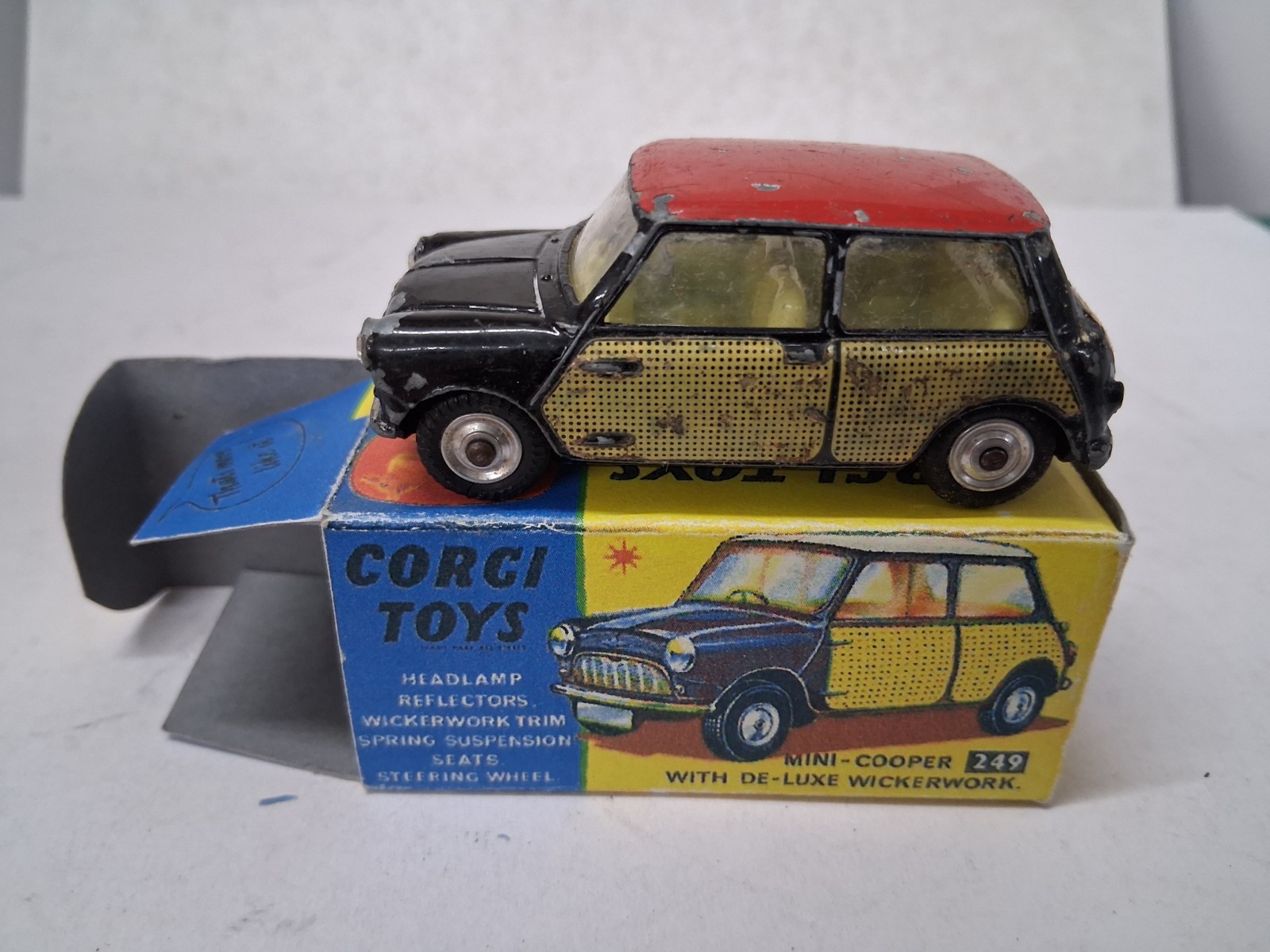 Corgi 249, Mini Cooper - Free Price Guide & Review