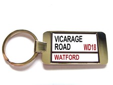 SARACENS STADIUM STREET BADGE ROAD SIGN KEY FOB KEYRING KEYFOB PIN GIFT