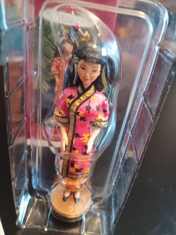 Hallmark Keepsake Ornament Chinese Barbie Dolls of the World 1997