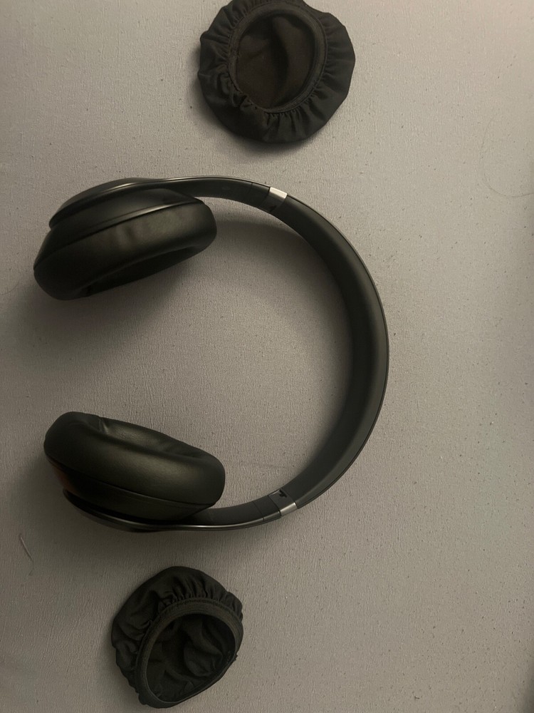 Beats Studio Pro Wireless Bluetooth Headphones in Black MQTP3LL/A