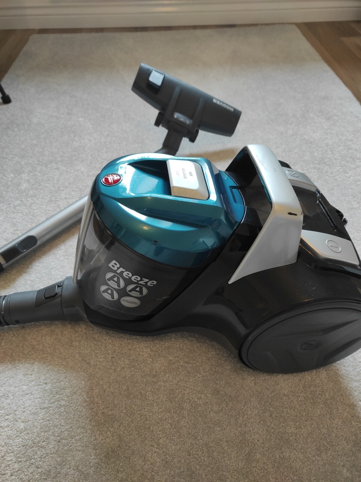 Hoover Breeze Bagless Cylinder Vacuum Cleaner eBay