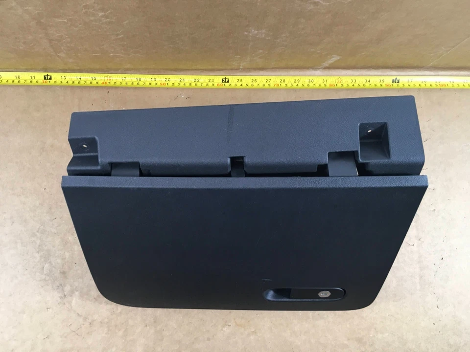 2013 Volkswagen Beetle Coupe Glove Box Assembly Black 5C1857114A OEM . - Image 3 of 4