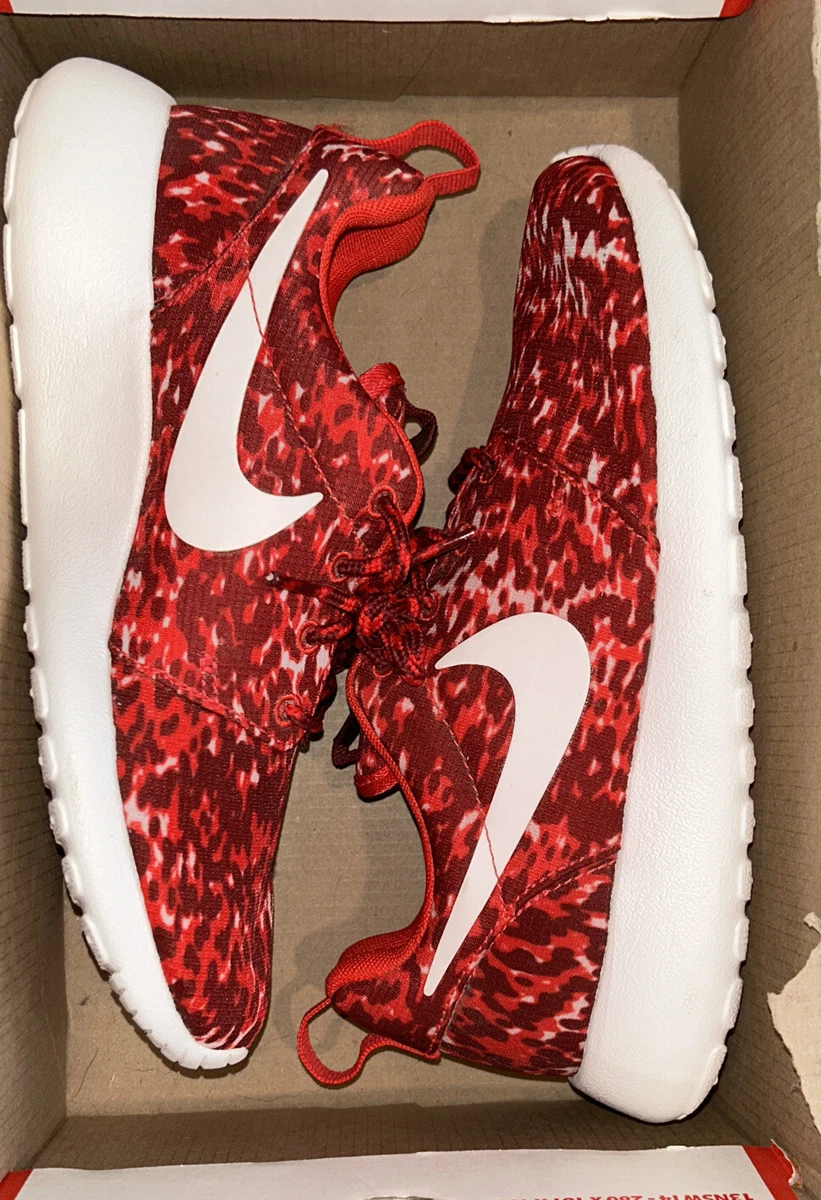 nike roshe run red white