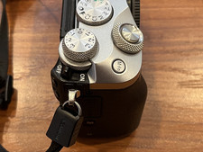 Canon EOS M6 24.2MP Mirrorless Digital Camera Body Only 7