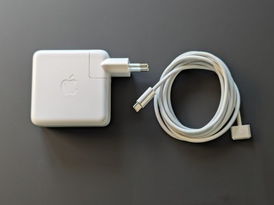 Original Apple 67W USB-C Power Adapter (Modell A2518) inkl. USB-C Ladekabel 