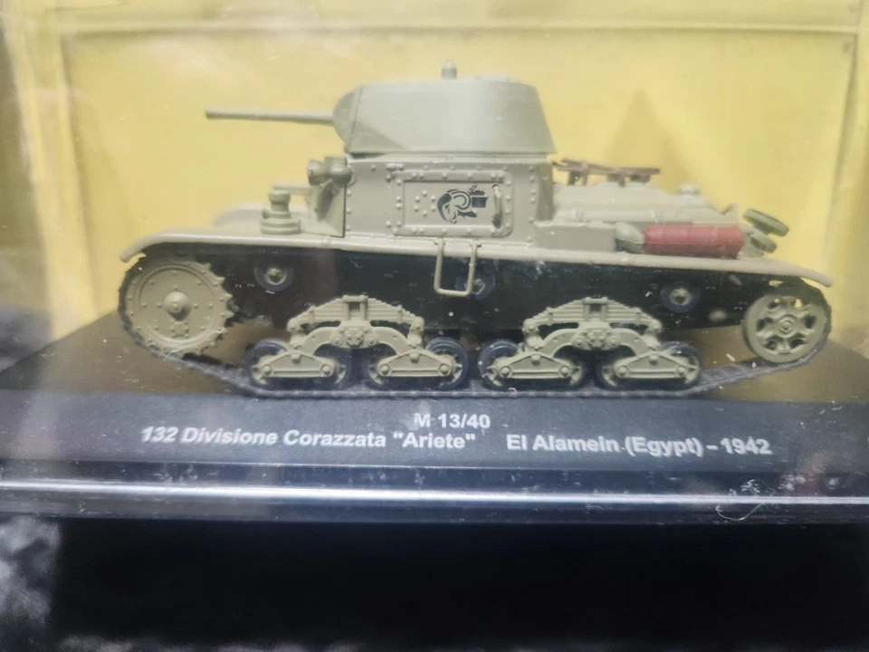M 13/40 132 Divisione Corazzata “Ariete” El Alamein (Egypt) - 1942 - Image 3 of 4