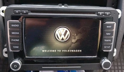 Radio VW Tiguan Golf Passat.. Navigation RNS 510 Navigationssystem 1T0 035 680 F - Bild 1 von 4