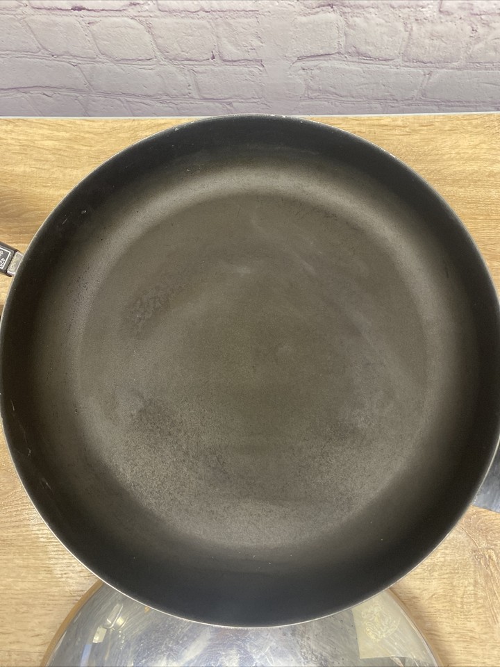 Vintage 12” Farberware Electric Fry Pan Stainless Skillet Model B3000