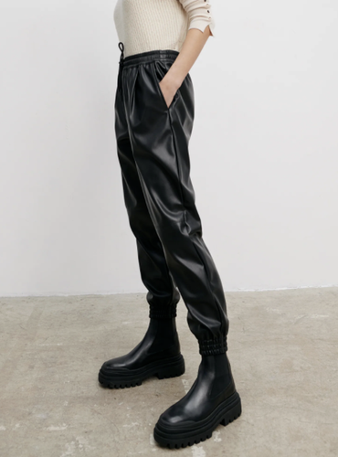 ZARA NEW WOMAN Faux Leather Jogging 