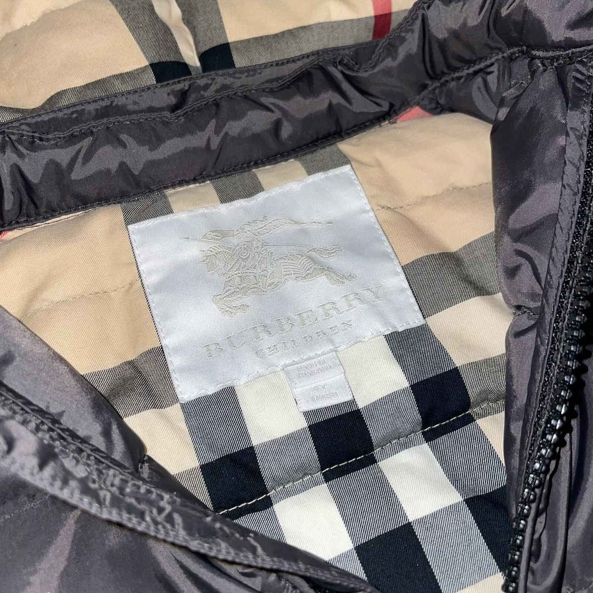 Nwot Kids Burberry Down Puffer Vest W/ Detachable Plaid Hood Nwot Kids Burberry Down Puffer Vest W/ Detachable Plaid Hood