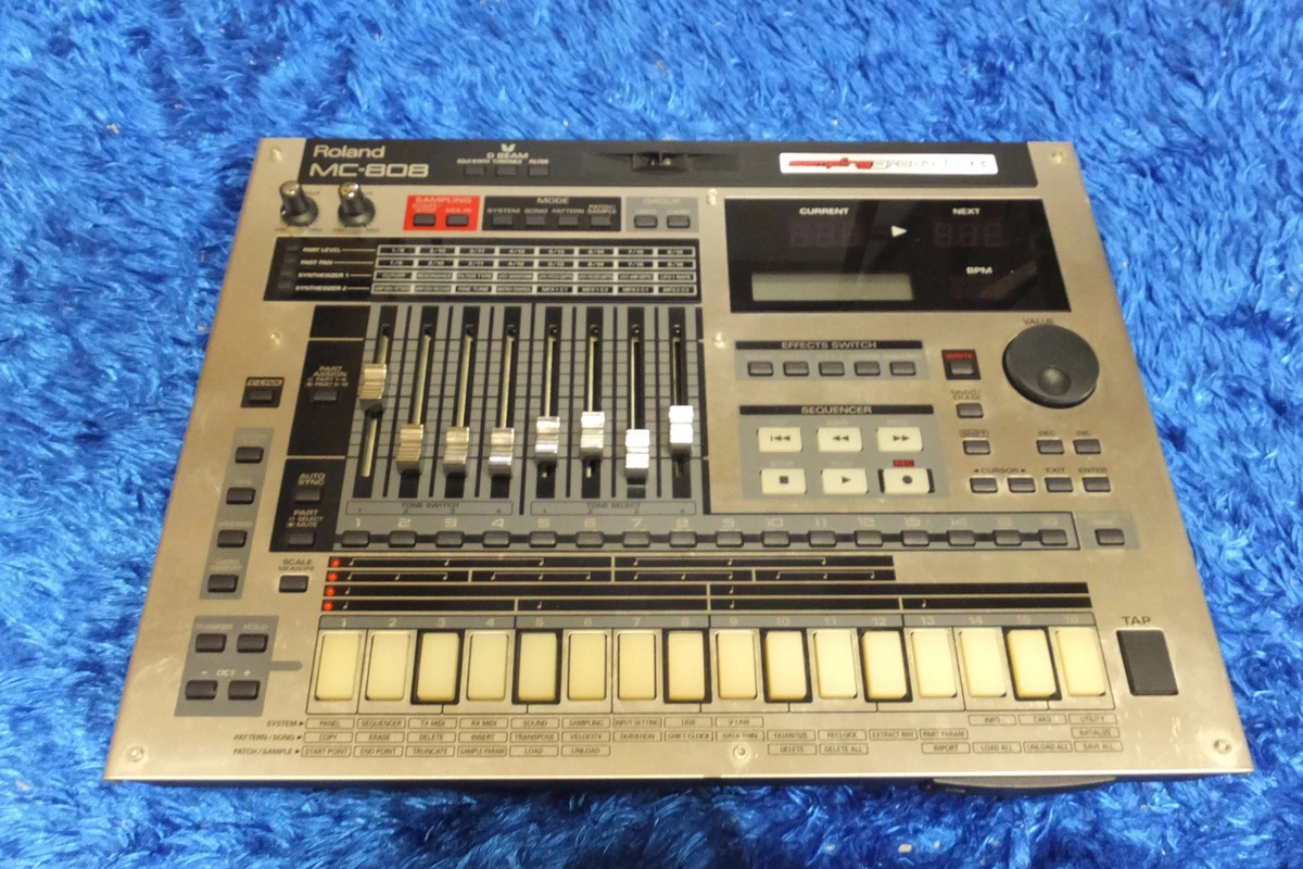 used ROLAND MC808 MUSIC SAMPLER mc-808 Groovebox Worldwide Shipping!