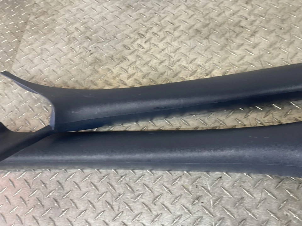 Juego de molduras de pilar Buick Roadmaster LH RH A 1991-1993 AZUL OEM Foto 4 de 4