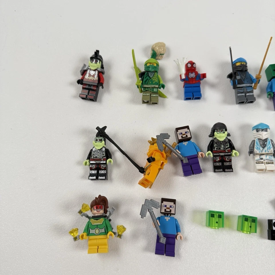 Lote de minifiguras LEGO Minecraft Steve Zombie Ninjago Marvel Spiderman 20+ - Imagem 3 de 4