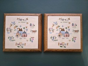 International Stoneware Heartland Village 2-Piece Ceramic Tile Trivet Set