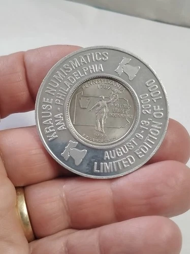 2000 AMERICAN NUMISMATIC ASSOC (ANA) PHILADELPHIA 1999 PENN 25¢ 44mm L@@K LO $ £