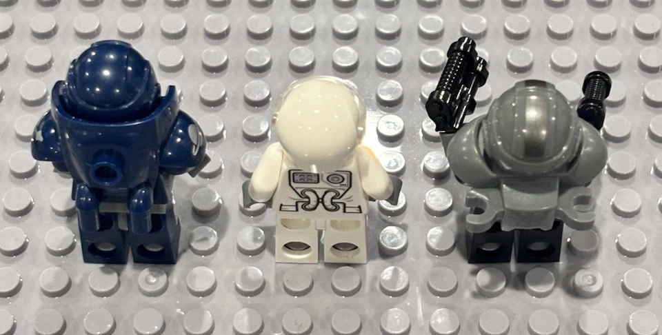 LEGO MinifiguresGalaxy Trooper, Galaxy Patrol, Astronaut.   Near Mint. - Image 2 of 2