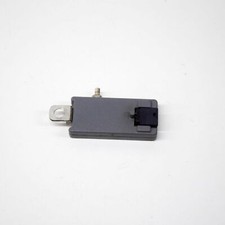 AUDI A8 D2 4D2, 4D8 3.3 TDI quattro Antennenverstärker  4D0035225F 3.30 2000