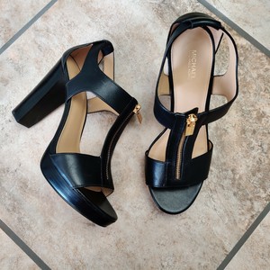 berkley t strap sandal