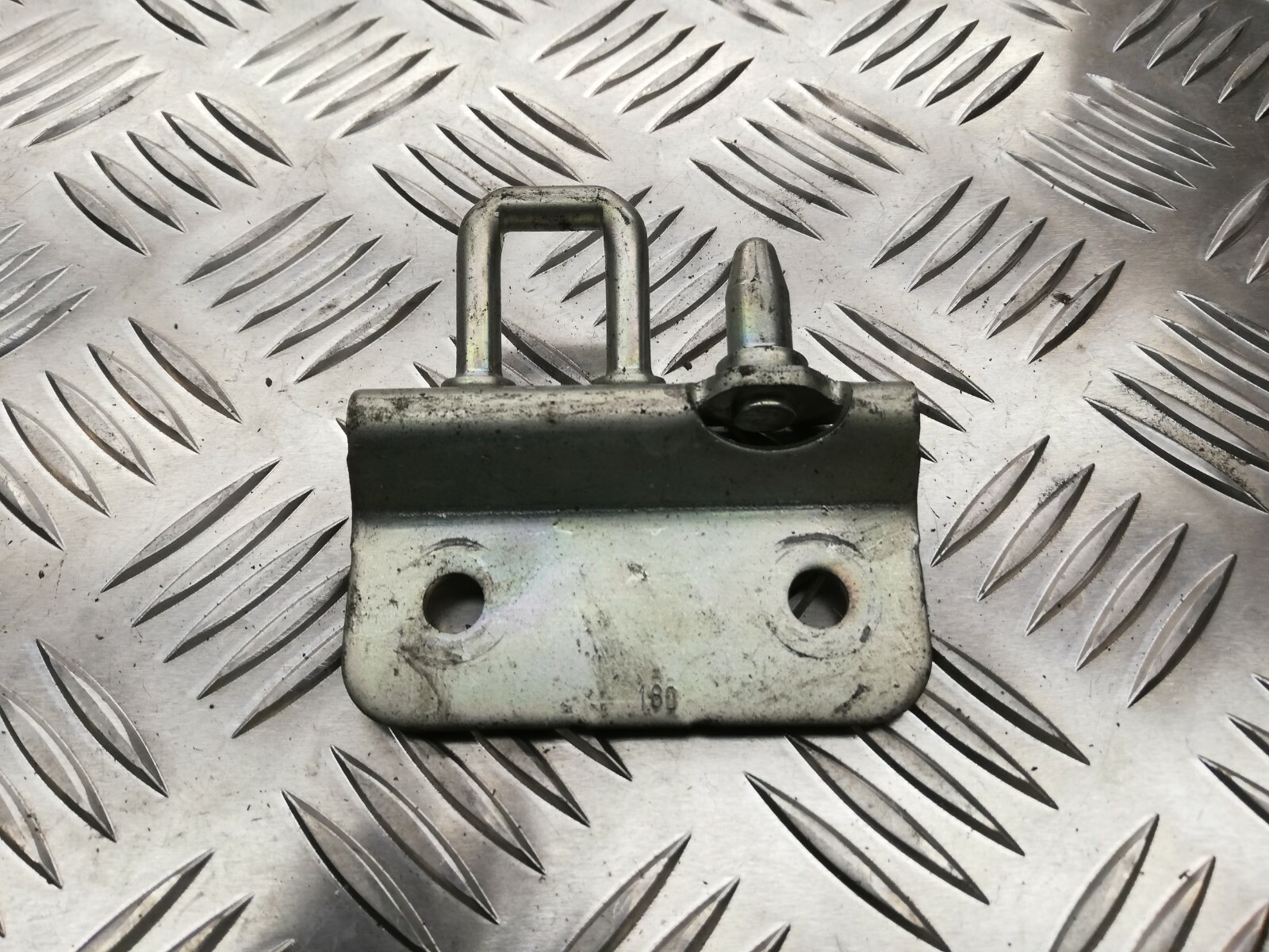 D1 MERCEDES BENZ Sprinter 906 Rear Trunk Door Lock A9067400032 ZGS007