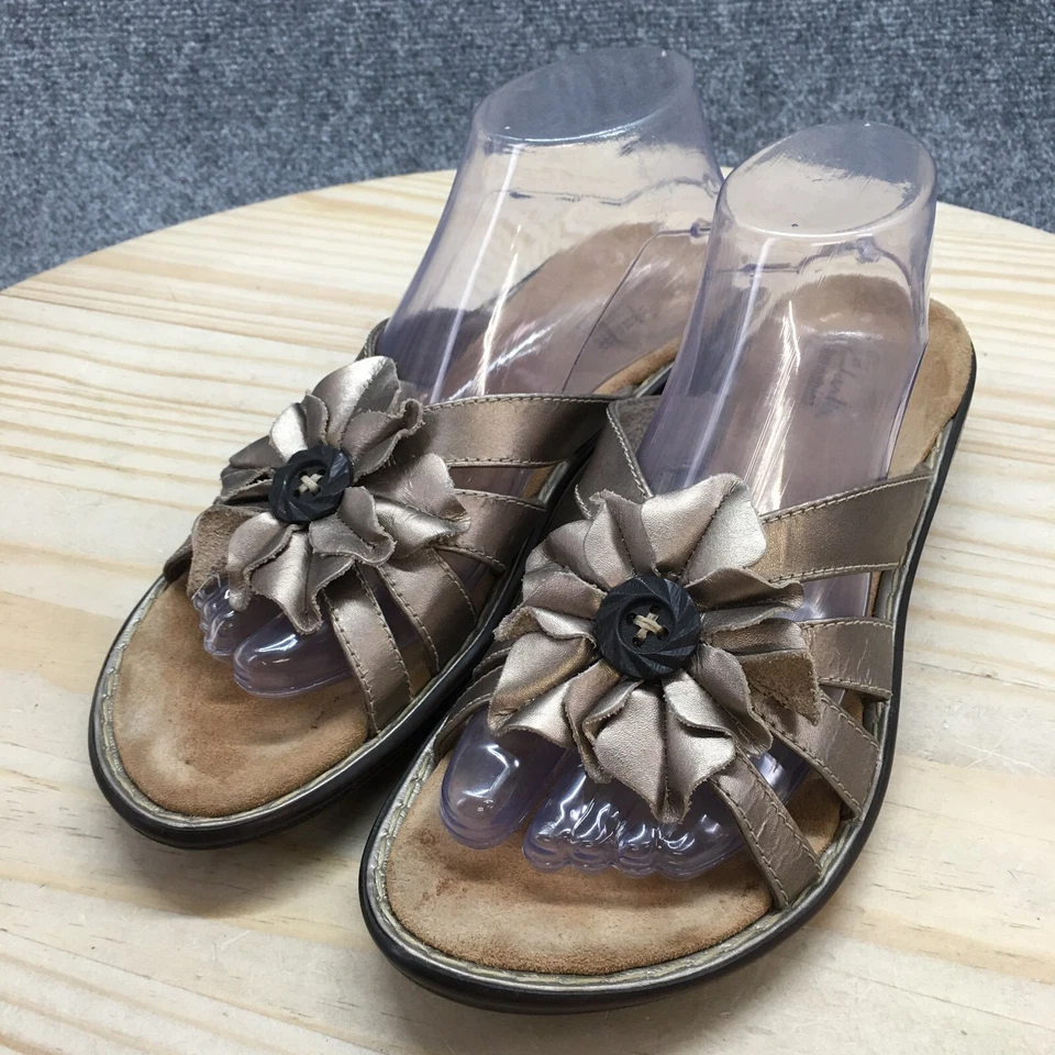 Sandalias Clarks Bendables Mujer 8.5 M Lena Slides Cuero Marrón Floral Informal Foto 3 de 4
