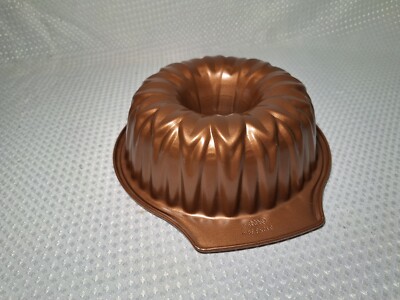 Wilton Flower Sunflower Bundt Cake Baking Pan Metal