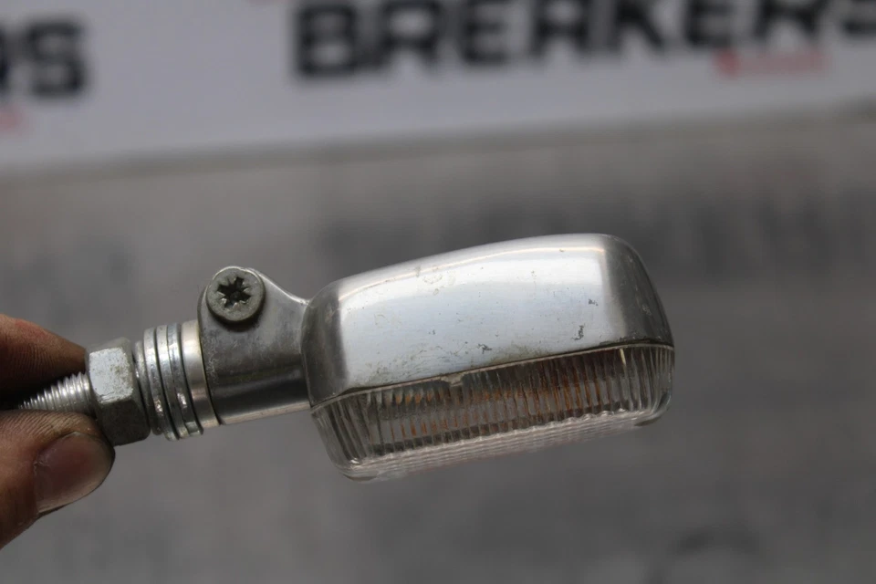 93-07 YAMAHA VMAX 1200 LEFT REAR TURN SIGNAL LIGHT INDICATOR BB197 - Image 2 of 4