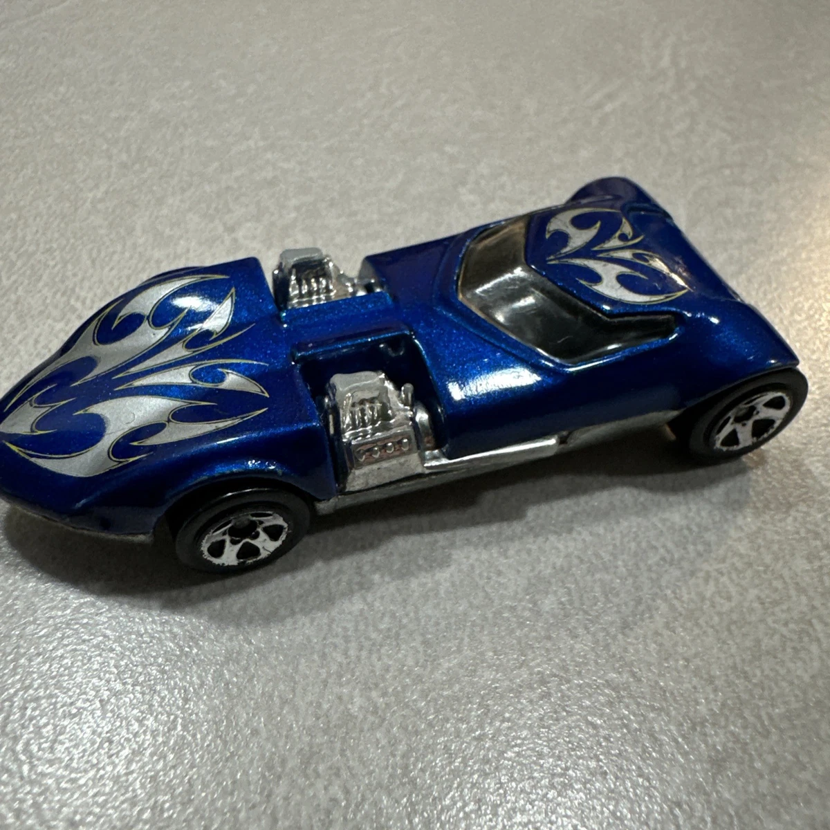 HOT WHEELS ミニカー　セミアンティーク1969年、1973年初期モデル Preços baixos em Hot Wheels 1969 Twin Mill na Fabricação de Carros