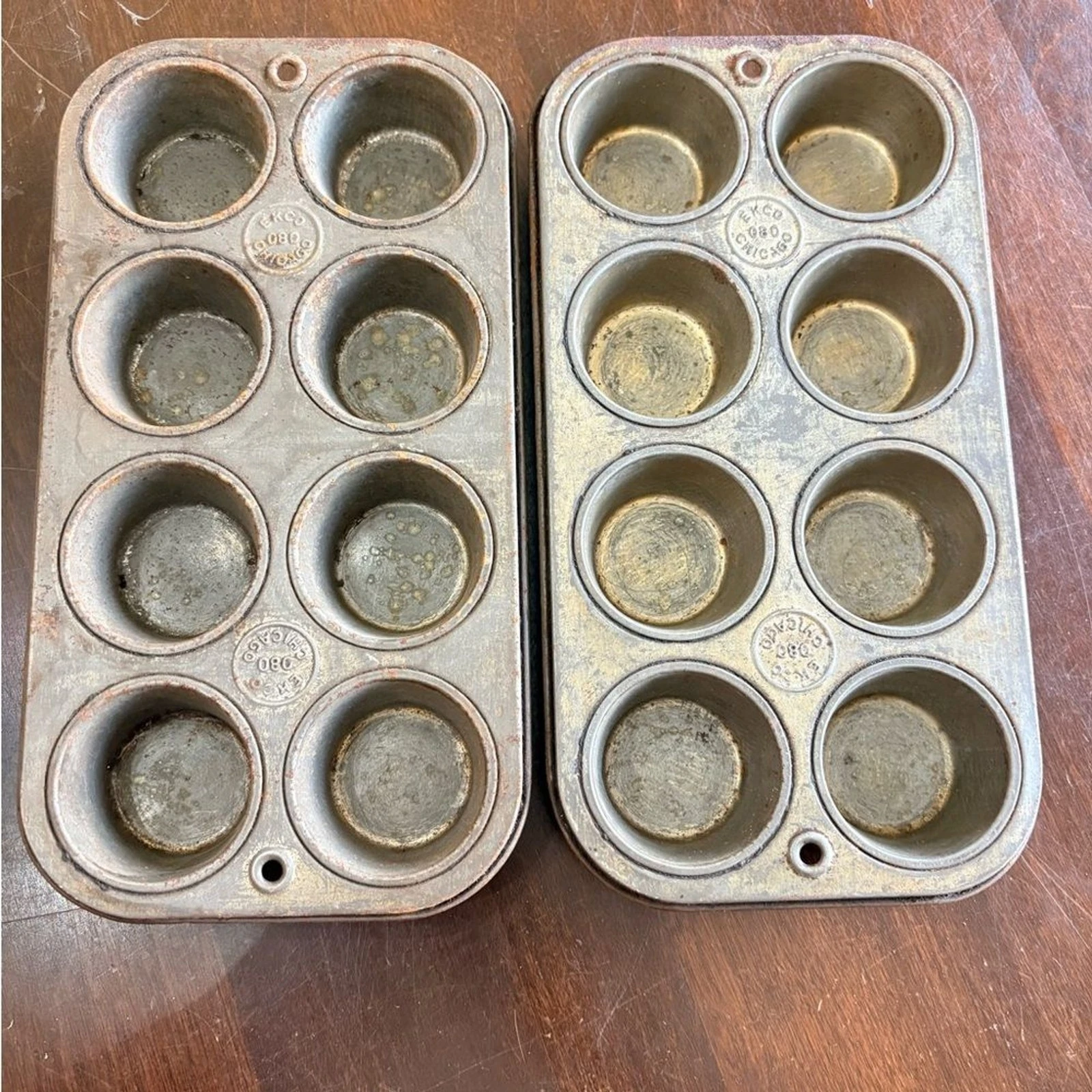 2 Vintage 8 Cup Ekco mini Muffin Tins
Opens in a new window or tab