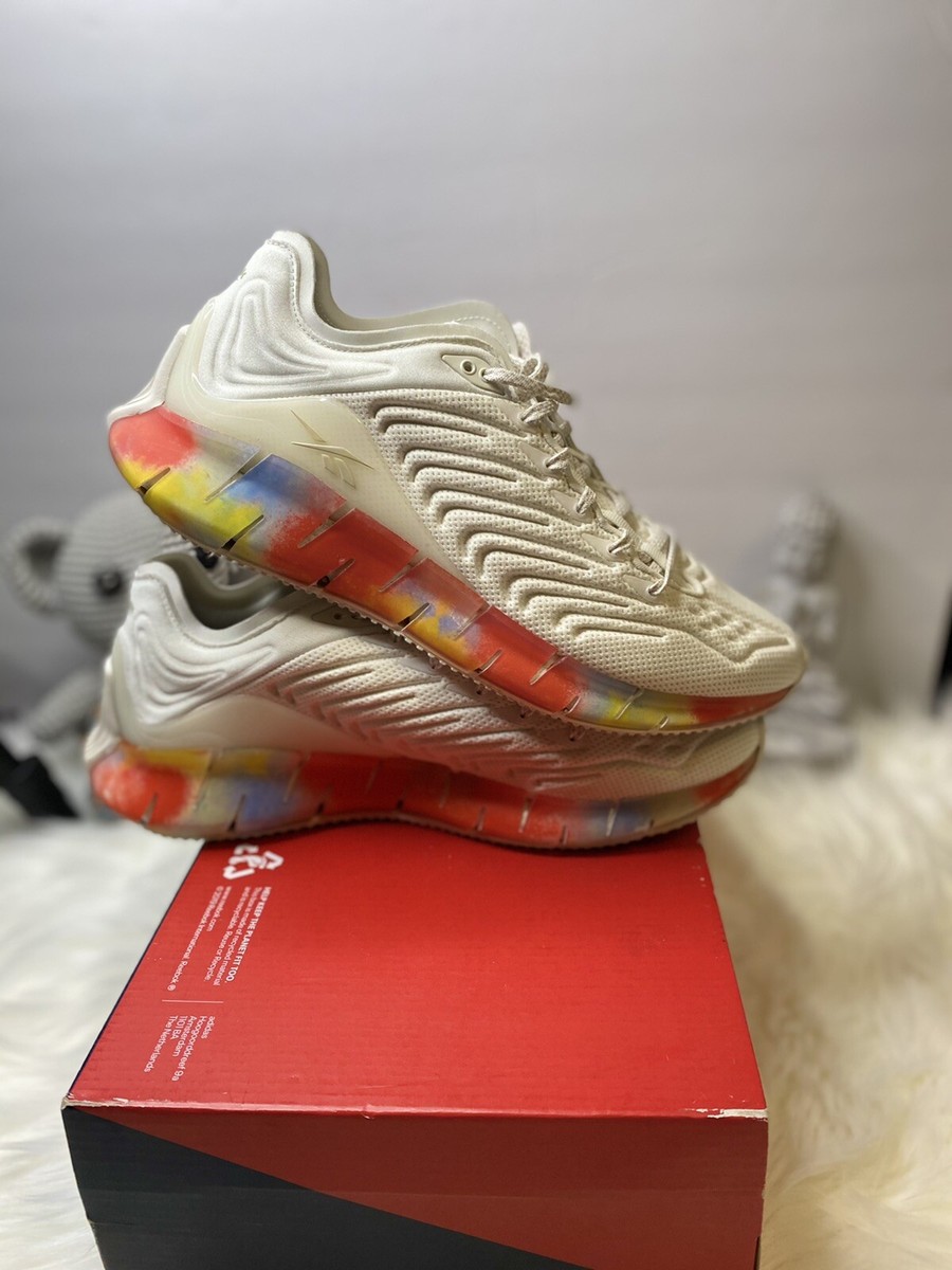 NEW Reebok Zig Kinetica 'Pride Midsole' Shoes, Chalk White/Rainbow