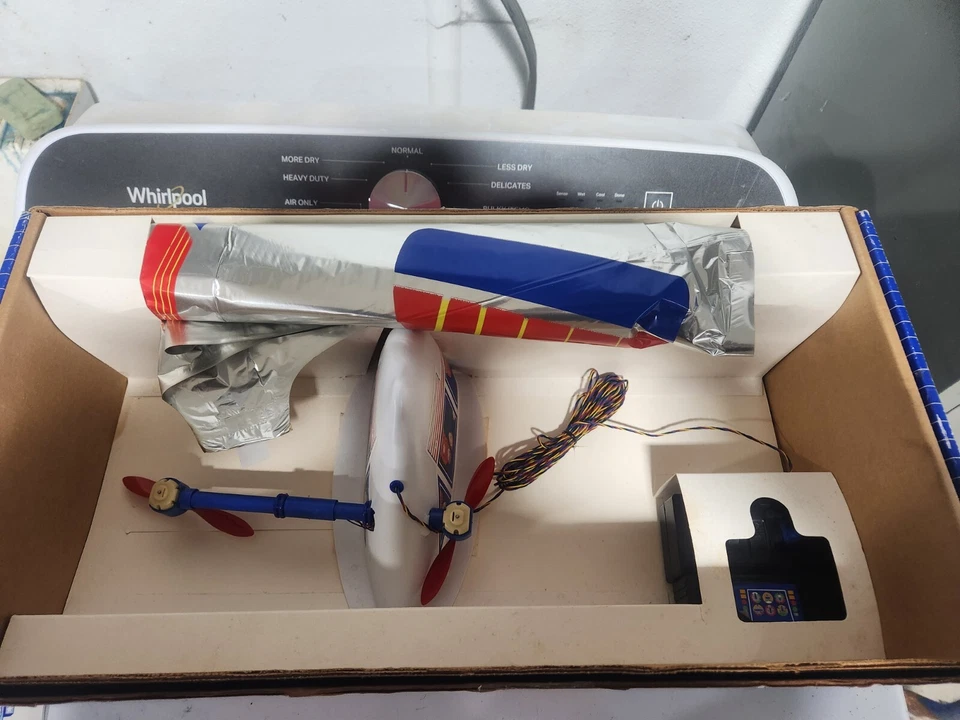 VTG Nos Qualatex Fantastic Flying Funship Very Nice - Image 3 of 4