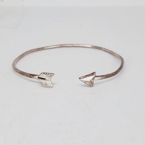 Bracciale Vintage Argento Sterling 925 Freccia Minimalista Delicato Cupido Amore  - Foto 1 di 5