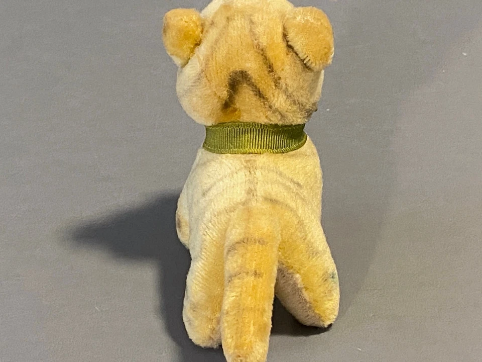Sweet Vintage Miniature Stuffed Tabby Cat Mohair Glass Eyes Toy Animal Kitten - Image 4 of 4