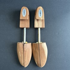 Larry  s Cedar Wooden Shoe Stretchers
