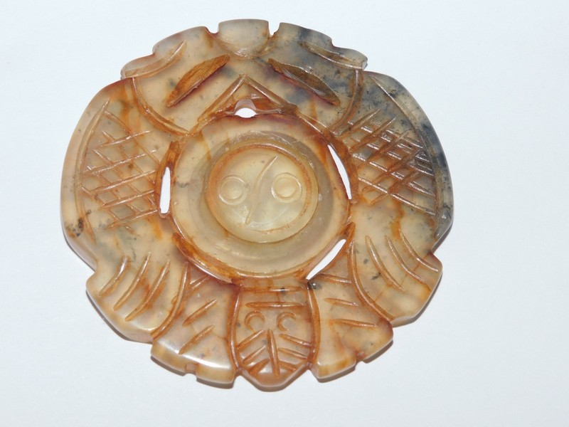 OLD CHINESE BEIGE / BROWN TRANSLUCENT JADE MEDALLION WITH MOVING INSIDE