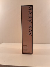 New In Box Mary Kay Oil Mattifier #379800 Ful...