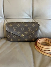 Louis Vuitton Khaki Felicie Strap & Go Pochette Monogram Canvas Shoulder Bag