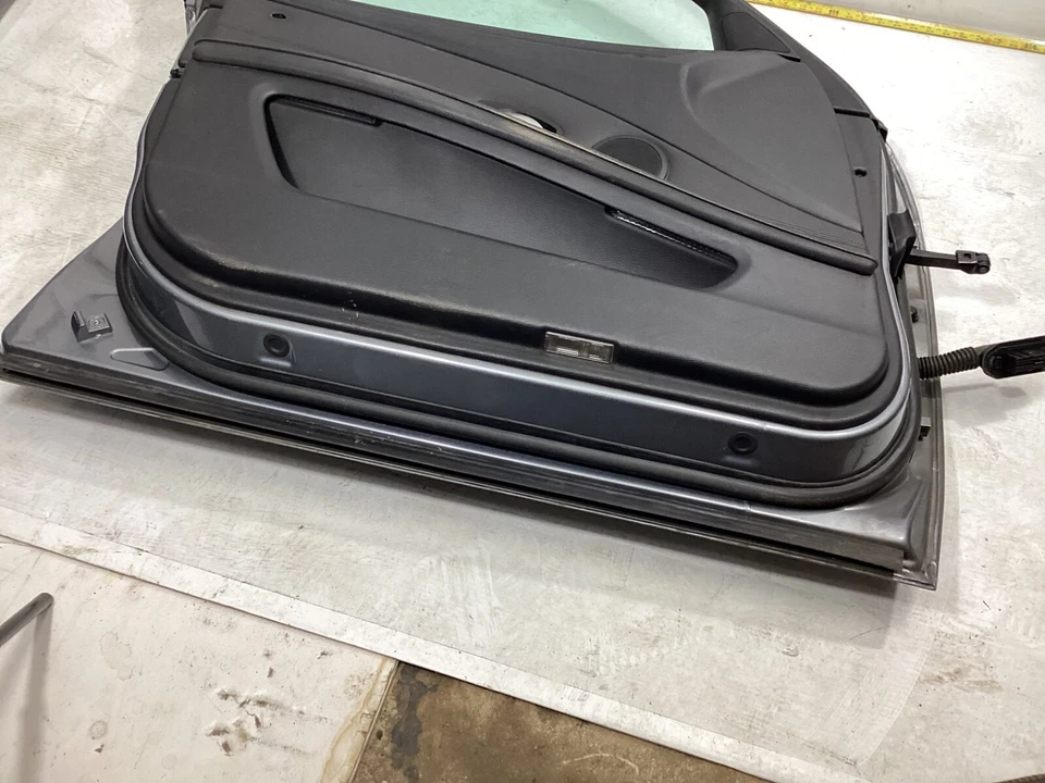 2004-2010 BMW 535I 528I 550I E60 FRONT LEFT DRIVER SIDE DOOR ASSEMBLY OEM . - Image 4 of 4