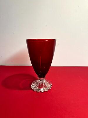 Vintage rotes Boopie Glas für Wein Wasser Cocktail