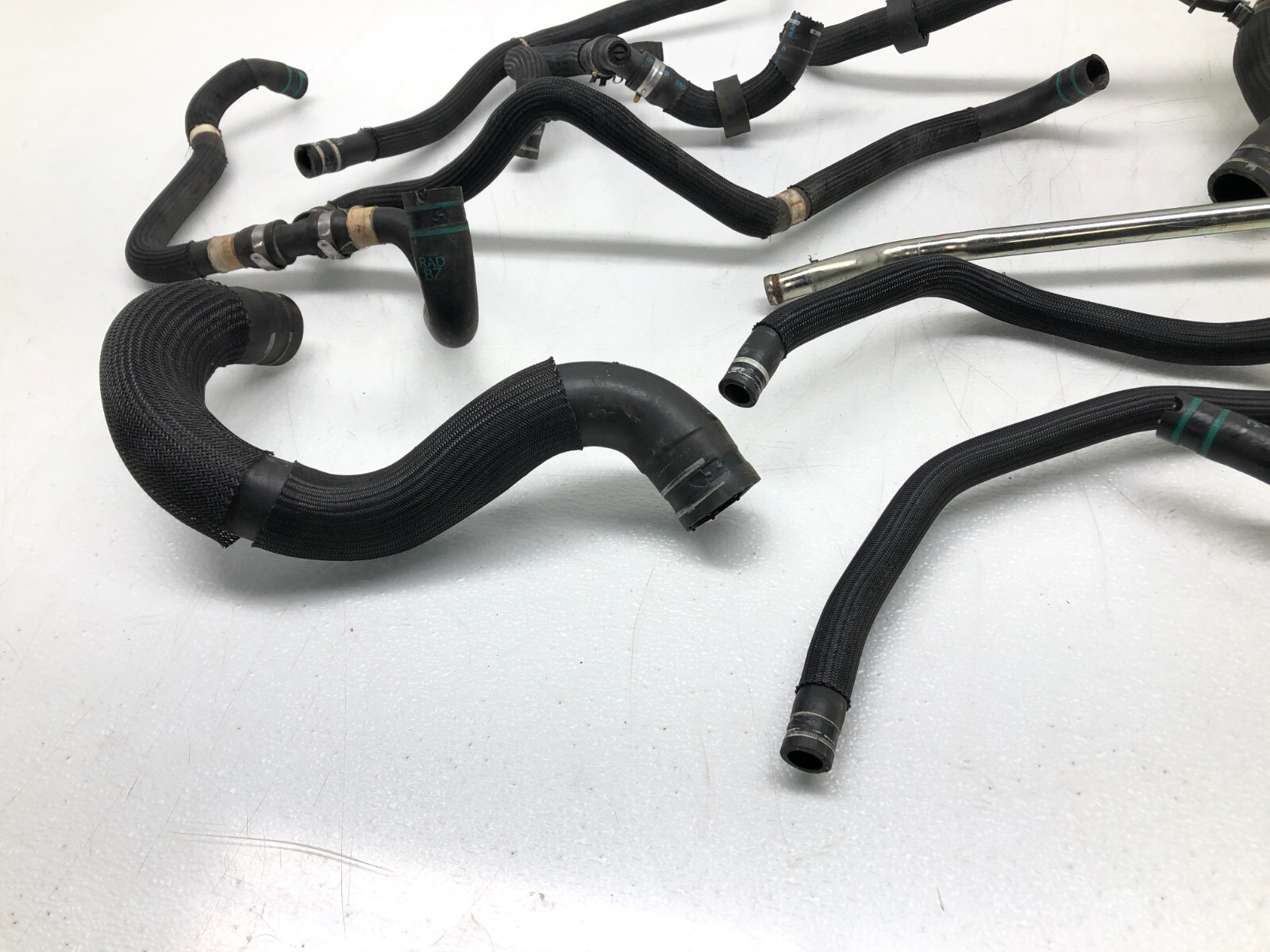 2017-2020 MASERATI LEVANTE 3.0L ENGINE RADIATOR COOLANT HOSE TUBE LINE SET OEM.