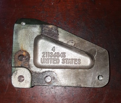 VOLVO MODULE SUPPORT BRACKET 21136845