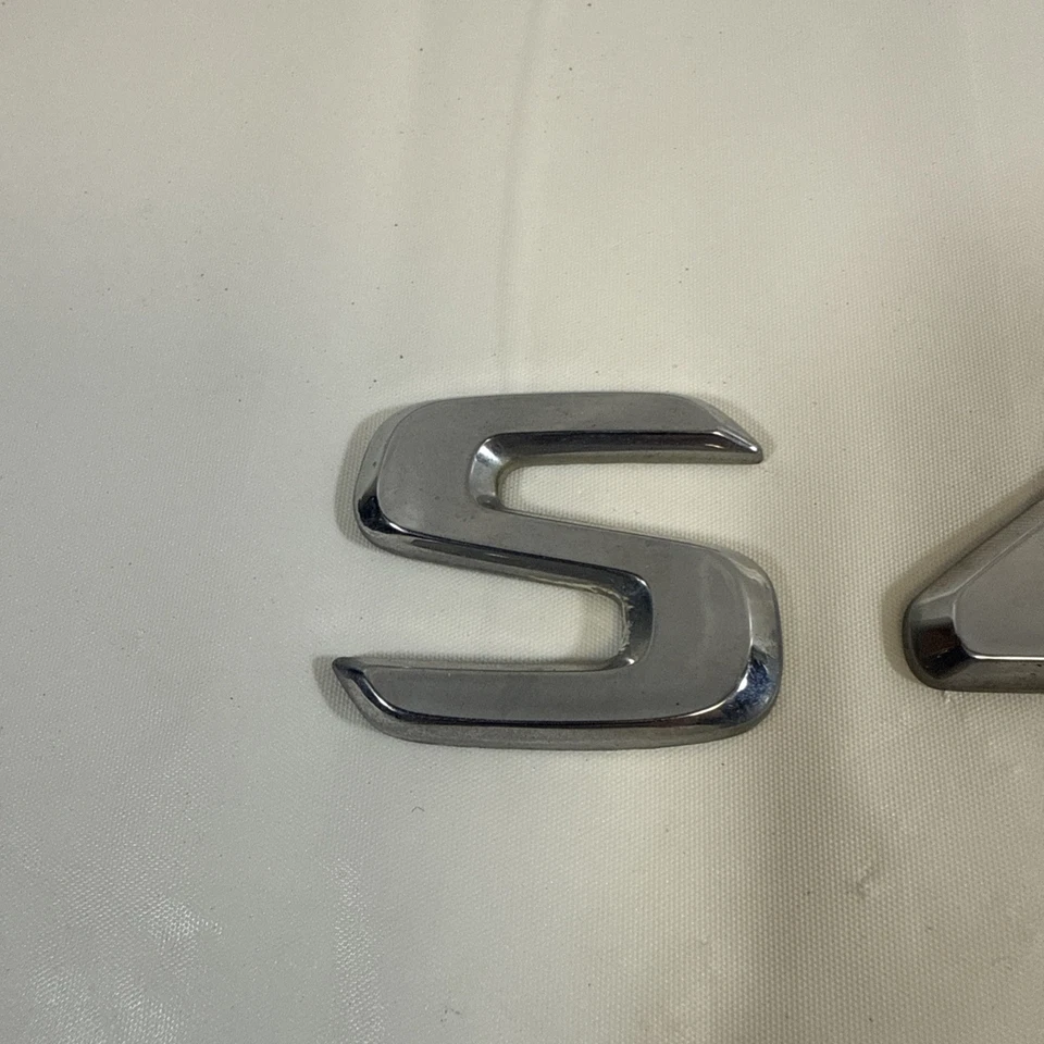 2000-2006 Mercedes Benz S430 Rear Trunk Decklid Emblem Badge Logo OEM - Image 4 of 4