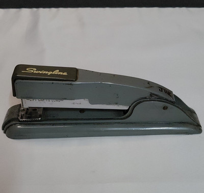 Swingline 27 Standard Desk Stapler, Metal Gray/Green, Adjustable Anvil