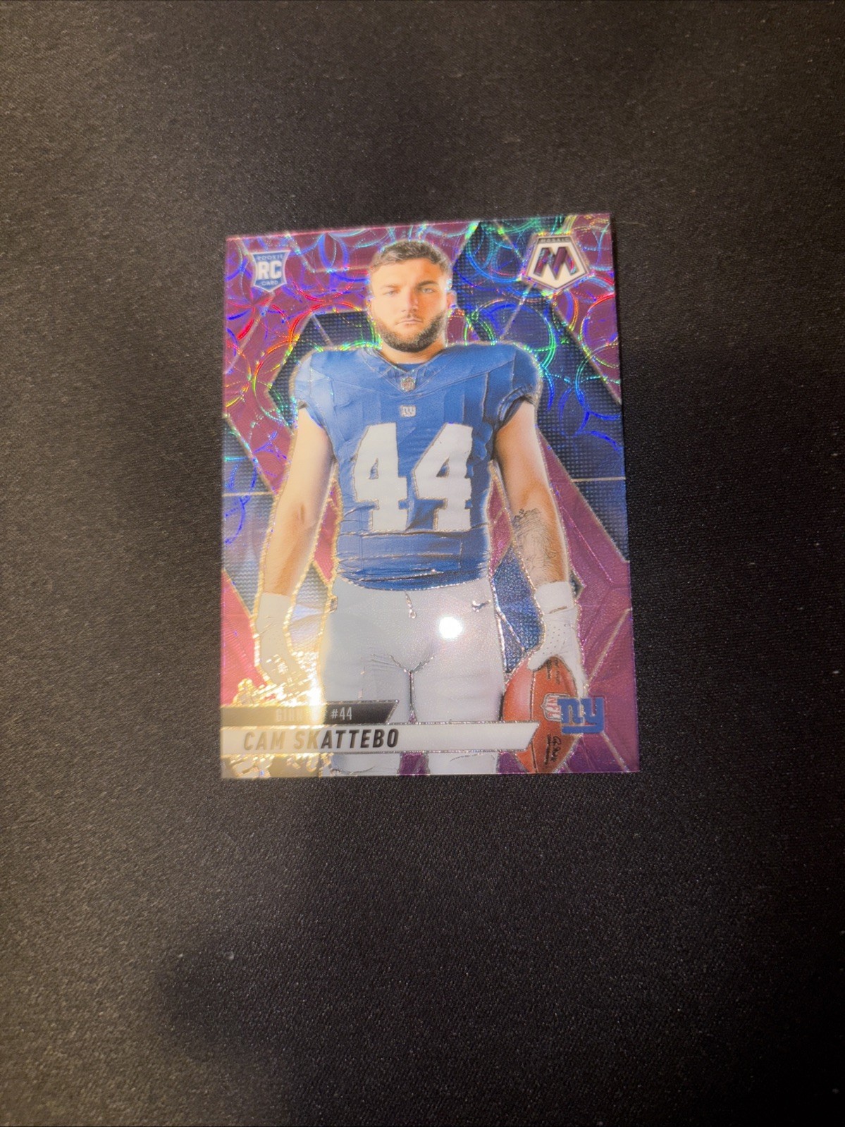 2025 Mosaic Cam Skattebo #271 Rookie Variation Purple Scope (RC)