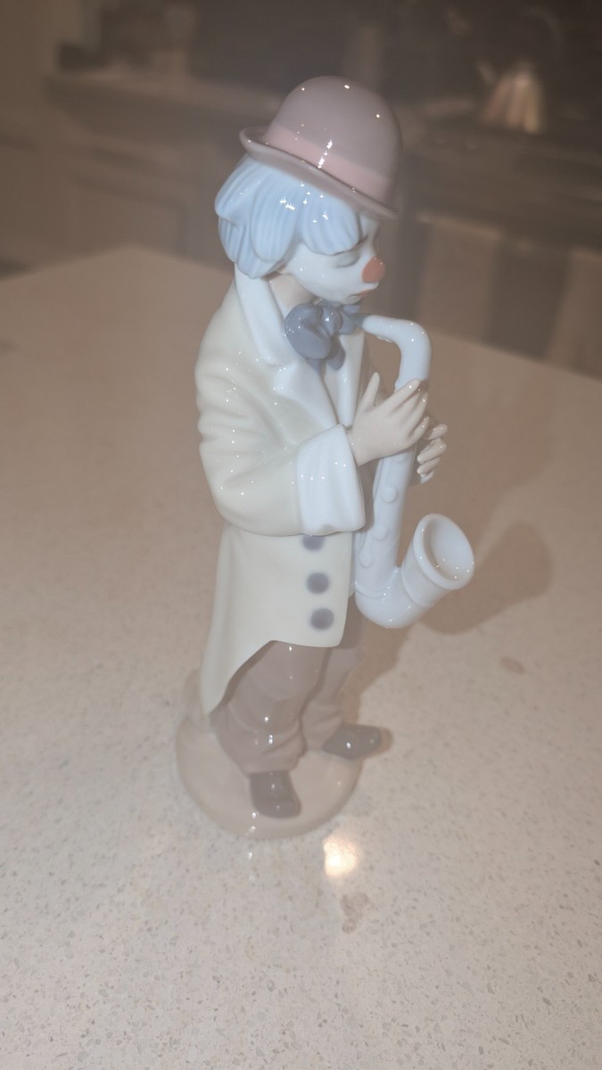 Lladro #5471 Hand-Painted Porcelain 
