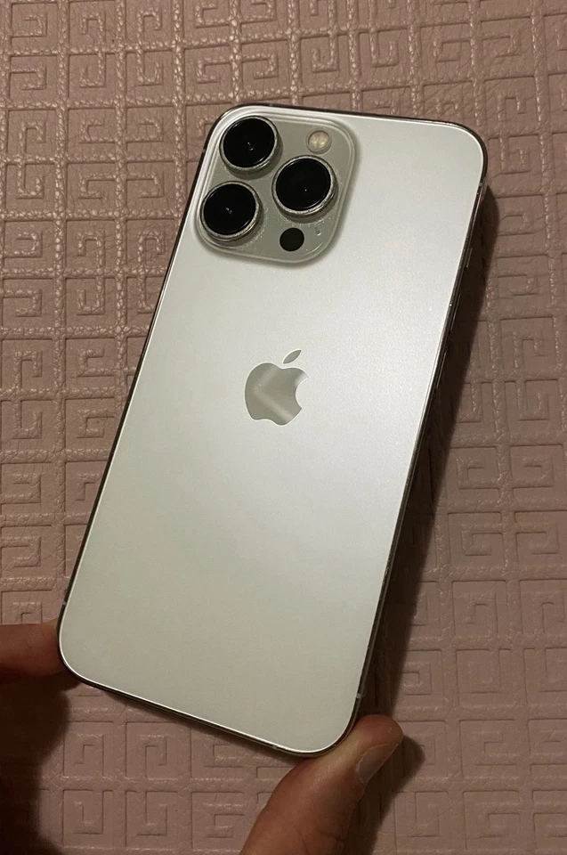 Apple iPhone 13 Pro - 128GB - Argento (Sbloccato) - Immagine 3 di 4